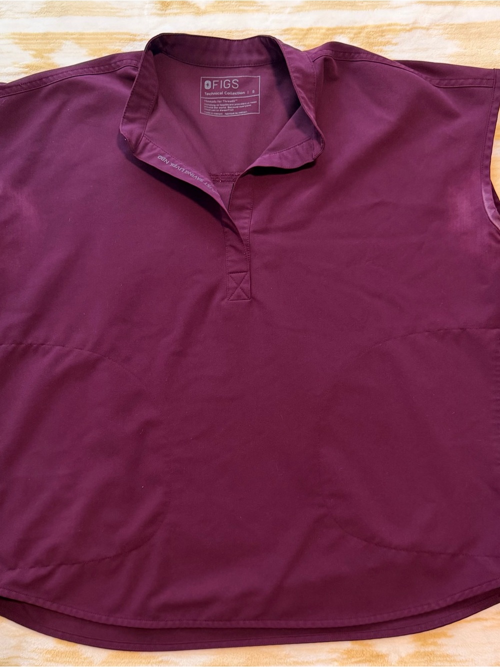Figs Short Sleeve Top Plum/Burgundy